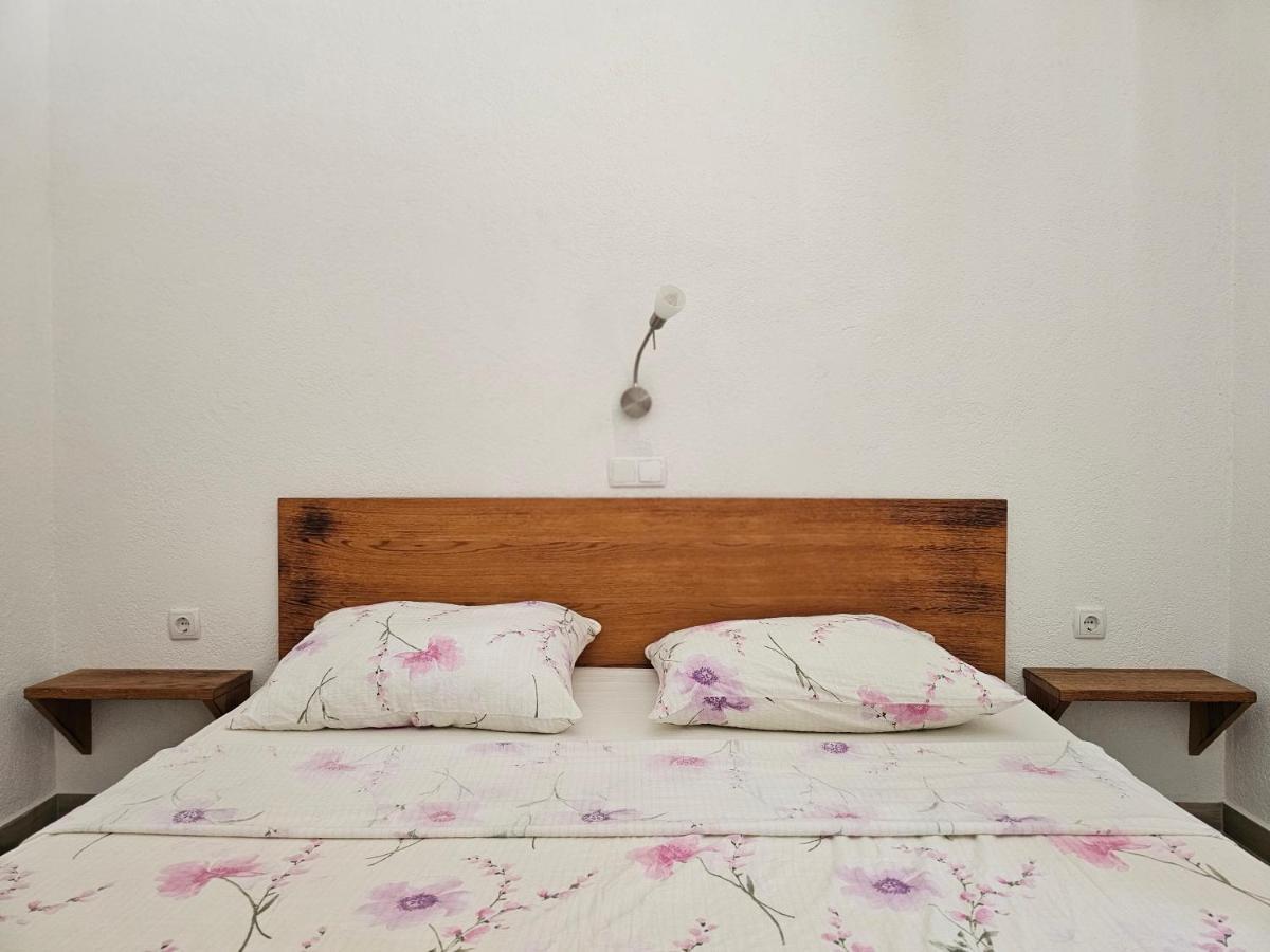 Holiday Homes Sintija Kampor Bagian luar foto